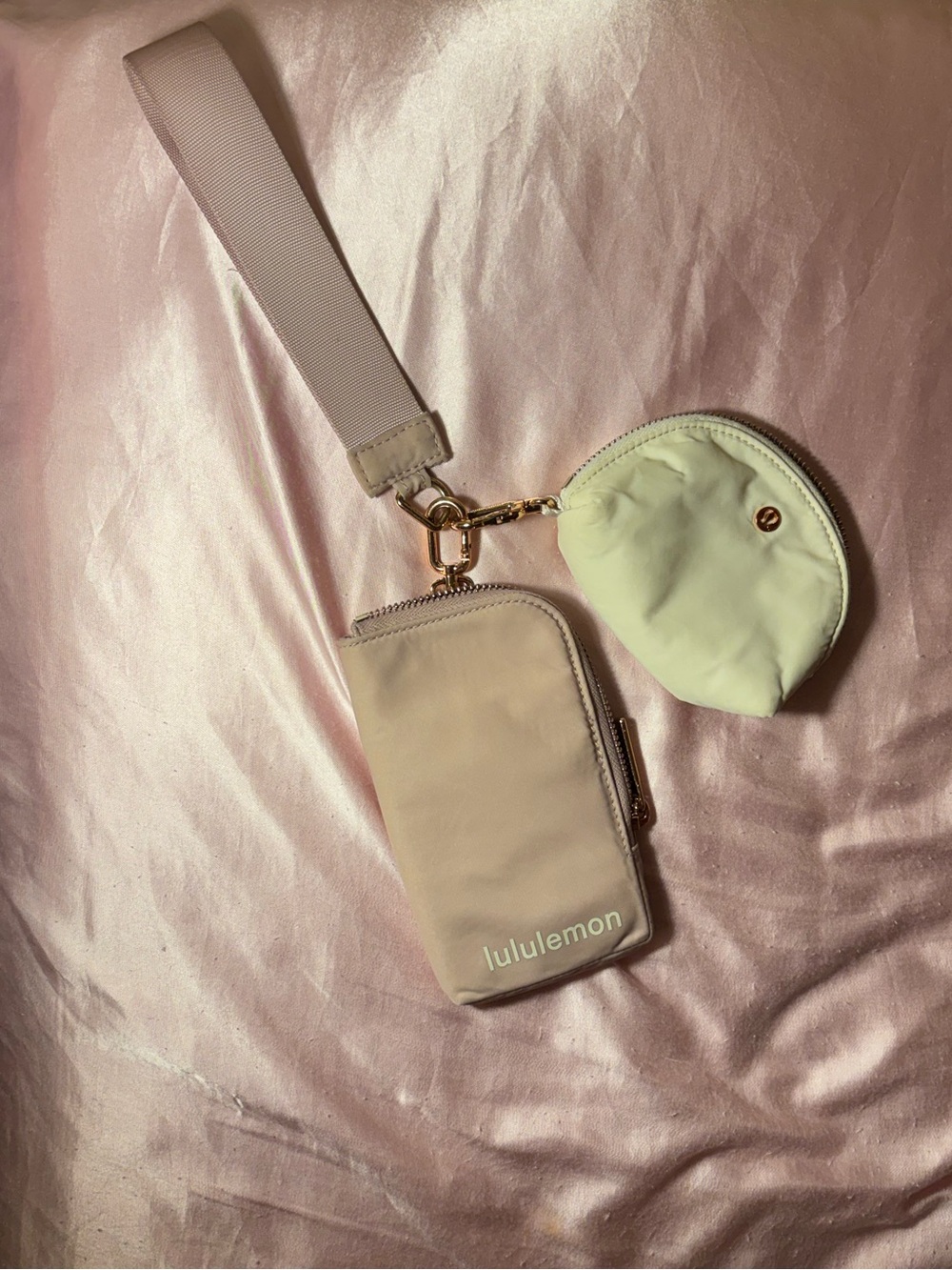 lululemon athletica wristlet wallet pouch set in mink berry/light ivory